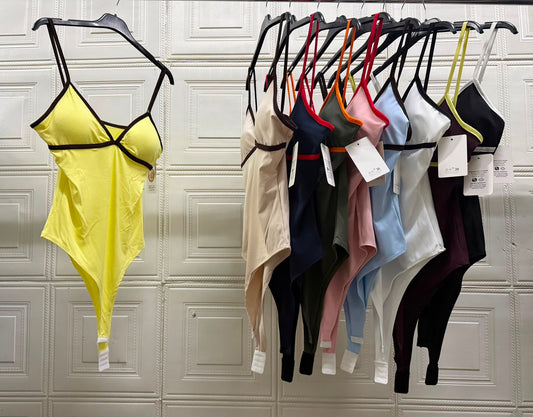 NEW BODY CON DETTAGLI AI BORDI E BRETELLE