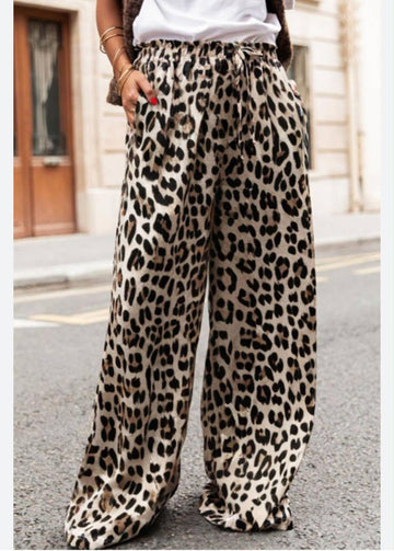 PANTALONE A PALAZZO ANIMALIER A RASO