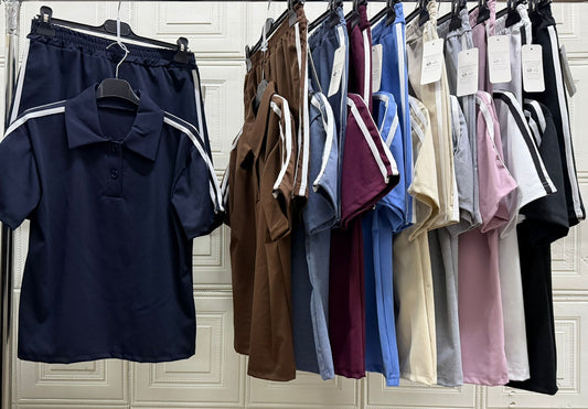 COORDINATO CON POLO E BERMUDA A BANDE