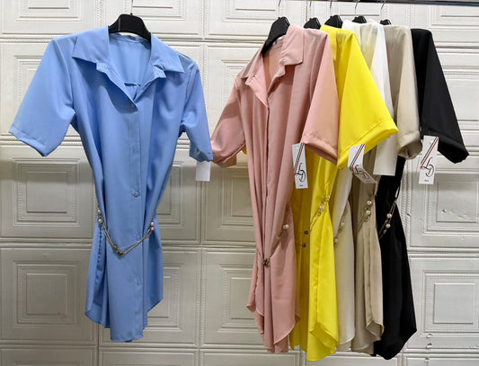 CAMICIA A MEZZA MANICA CON CINTURINO DI CATENA IN VITA