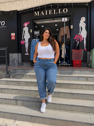 JEANS CURVY CON PIEGA IN CAVIGLIA