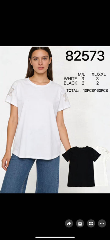 T-SHIRT CURVY CON PIZZO SULLE MANICHE