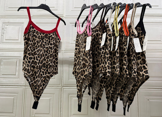 BODY GIRO MANICA LEOPARDATO CON DETTAGLI A COLORI