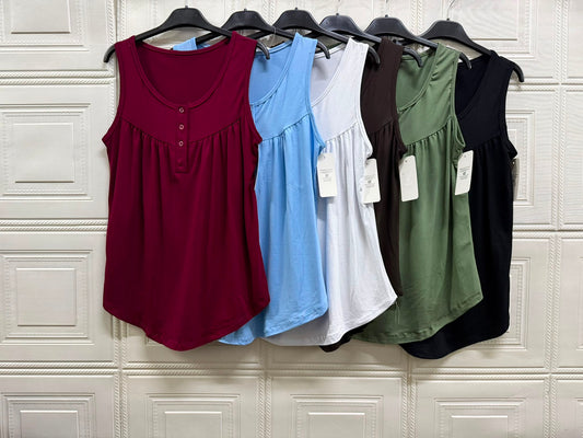 MAGLIA COMODA CON BOTTONCINI