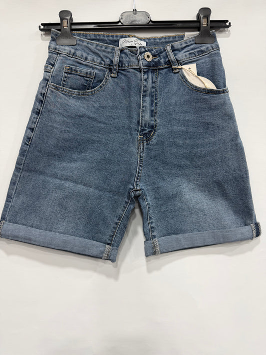PANTALONCINO CON PIEGHINO ART.S191-N
