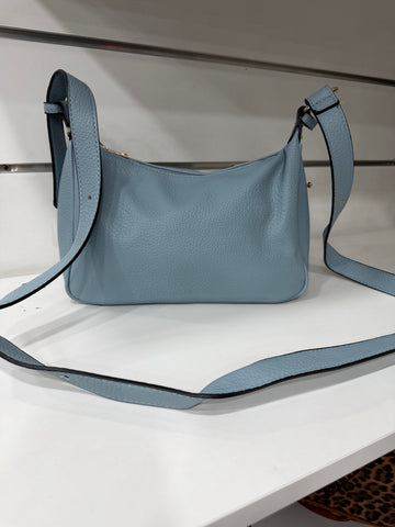 BORSA A TRACOLLA CON GANCI AI LATI