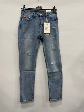 JEANS CON CATENINA RETRO