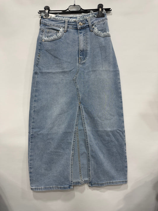 GONNA DI JEANS CON PIZZO