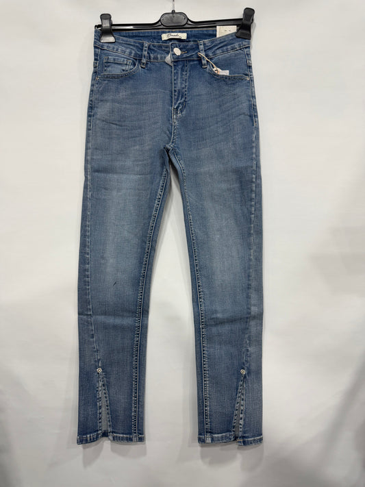 JEANS SKINNY CON SPACCO IN CAVIGLIA ART.H2587-N