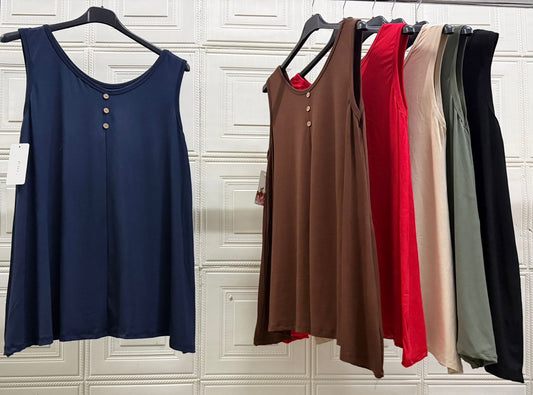 MAGLIA CURVY CON BOTTONCINI A GIRO MANICA