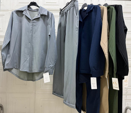 COORDINATO GESSATO A RIGHE SOTTILI