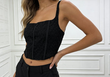 TOP CON BRETELLE IN PIZZO