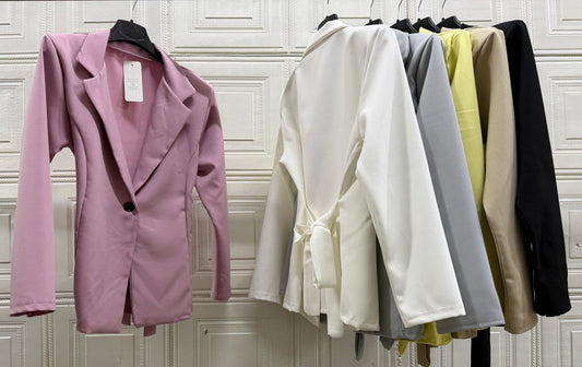 GIACCA CON SPALLINE E NODO RETRO