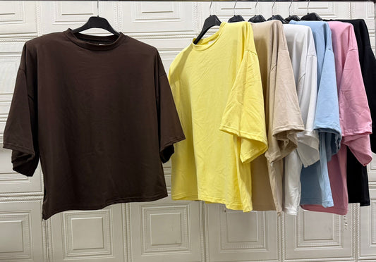 MAGLIA CORTA MA LARGA TINTA SU TINTA