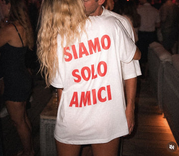 T-SHIRT OVERSIZE "SIAMO SOLO AMICI"