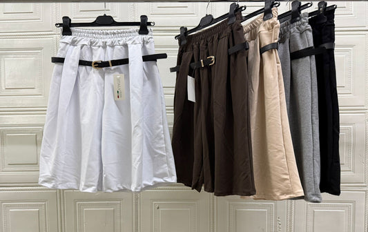 PANTALONE A BERMUDA CON CINTURINO